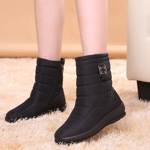 Warm winter boots for women