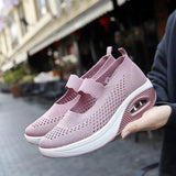 Women's lightweight slip-on sneakers